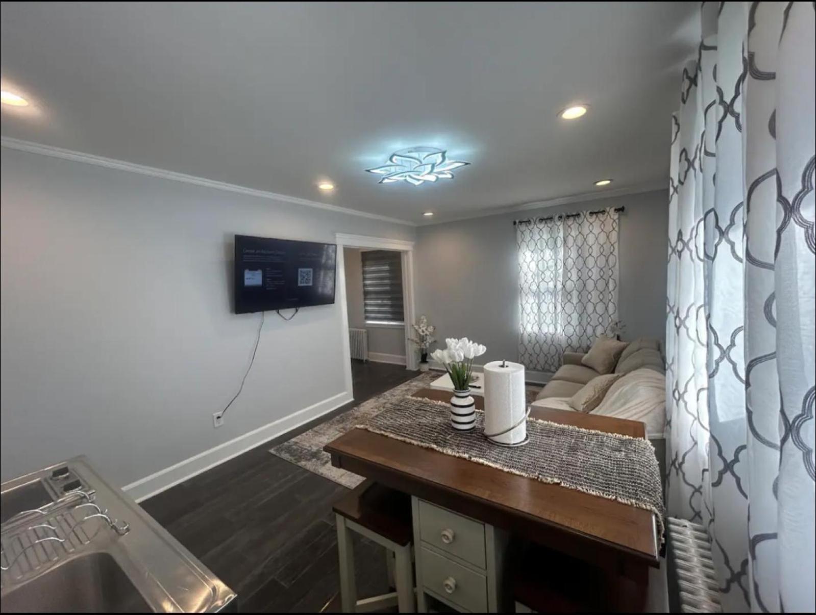 Private Suite In Huntington Station Dış mekan fotoğraf
